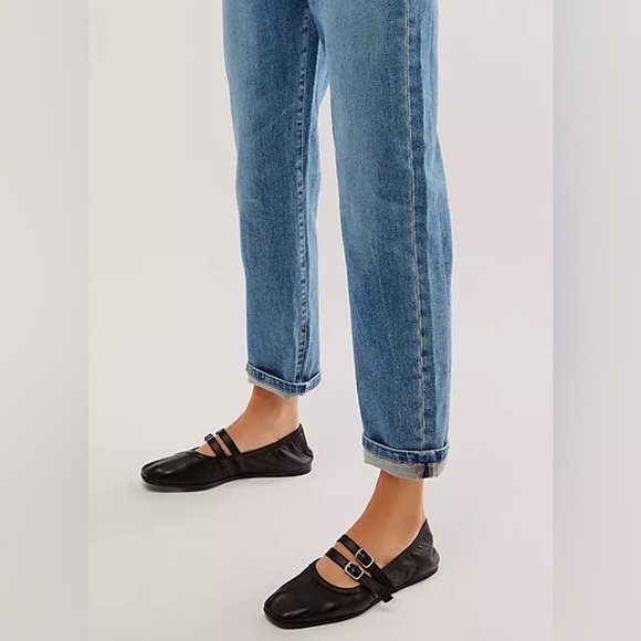 NWOB Free People Black Gemini Flats- Size 7 - Picture 3 of 10